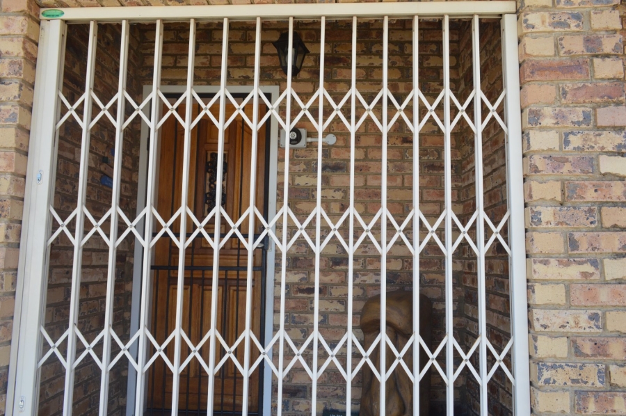 3 Bedroom Property for Sale in Wilkoppies North West